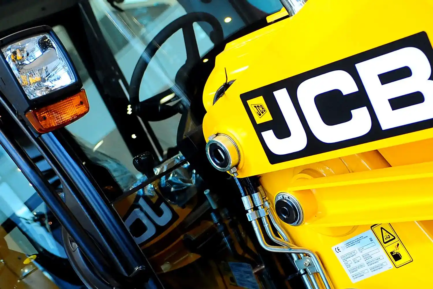 Запчасти JCB: Ваш путь к бесперебойной работе техники